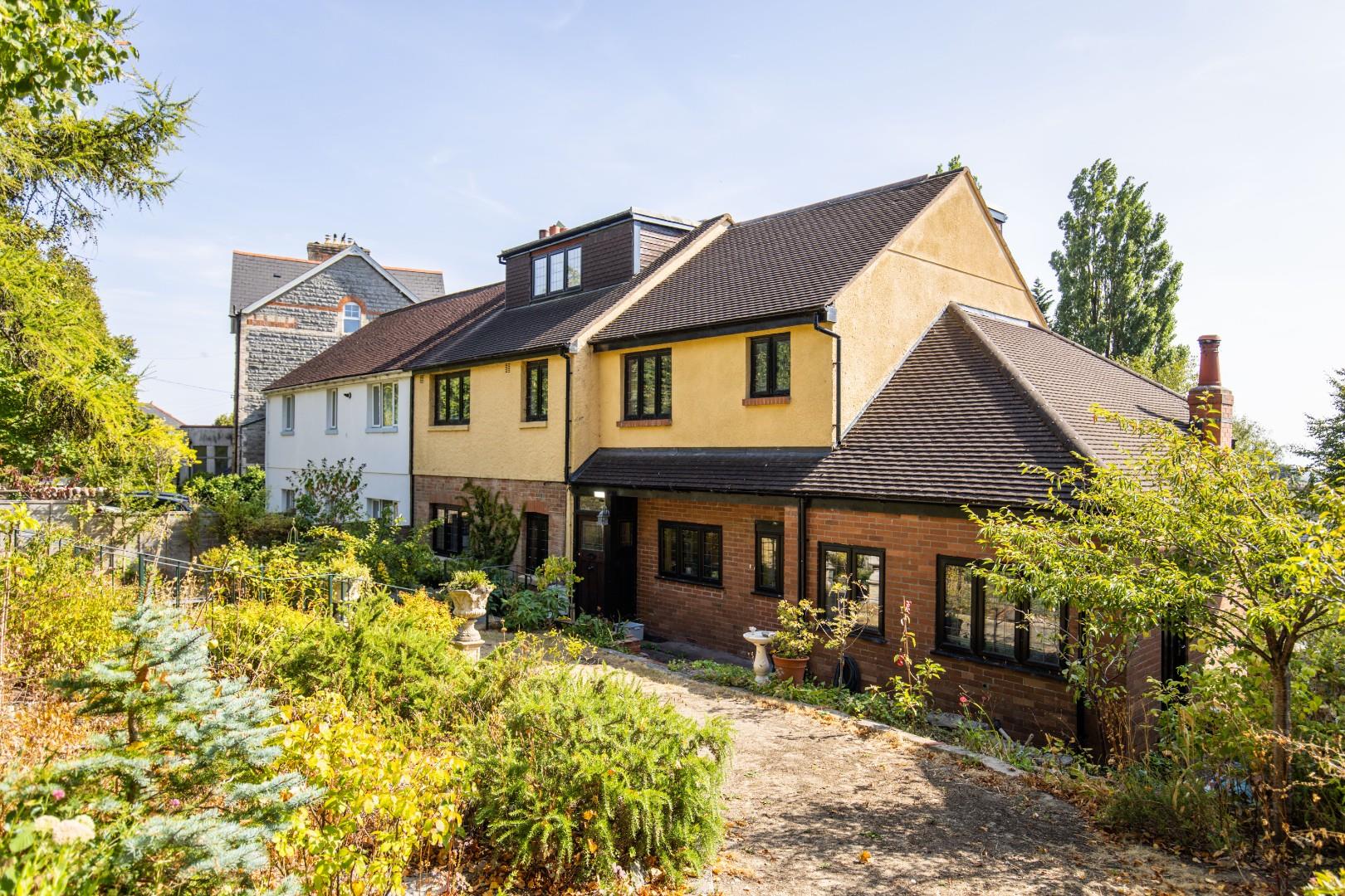 8 Church Place South, Penarth, CF64 1BA